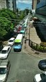 Motoristas da Linha Branca travam trânsito na Av. Tancredo Neves