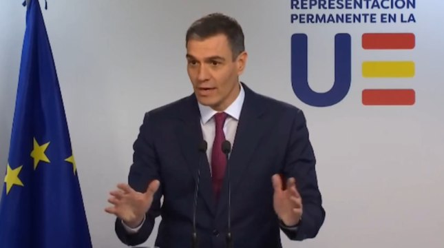 Pedro Sánchez responde a las críticas de Ségolène Royal: el tomate español es imbatible