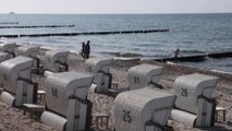 Ostsee: Tausende grüne Kugeln am Strand lassen Experten zunächst ratlos zurück