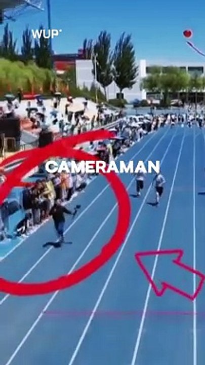 Ce caméraman a remporté le 100m qu'il filmait 