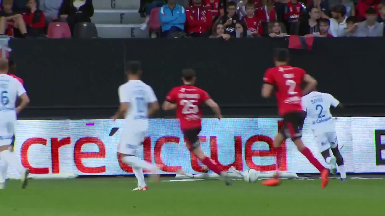 J11 EN AVANT GUINGAMP - GRENOBLE FOOT 38 (2 - 2) - Résumé - (EAG - GF38)   2023-2024 (1)
