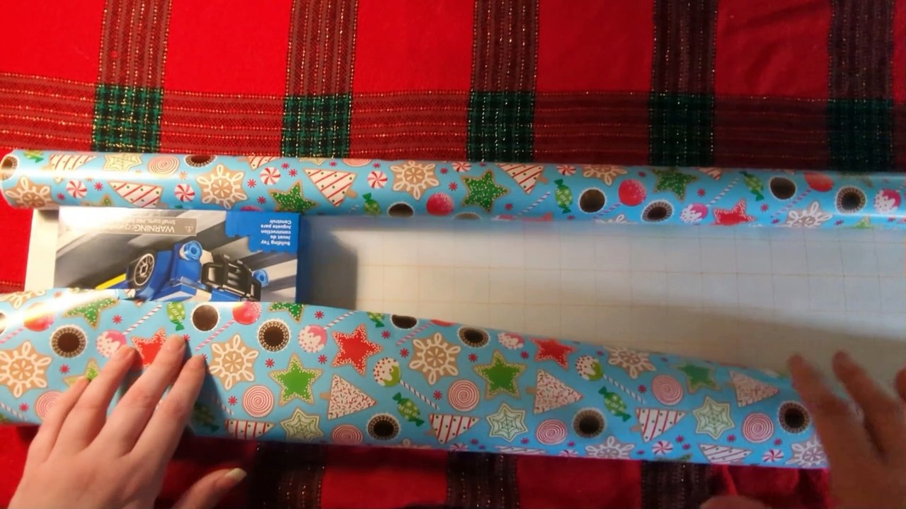 ASMR | Wrapping Christmas Presents | No Talking