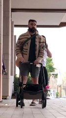 Jason Kelce's flip-flops made it to Orlando for the Pro Bowl