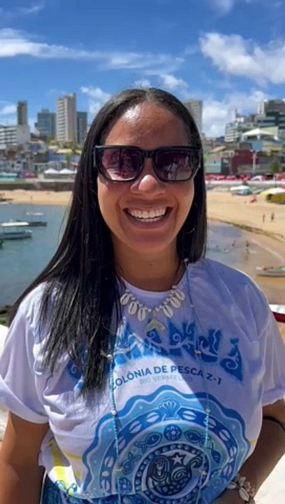 VÍDEO: Devotos comparecem ao Rio Vermelho para prestar homenagens antecipadas a Iemanjá