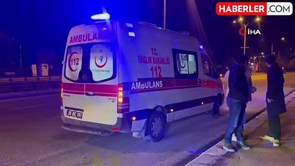 Virajı alamayan otomobil belediye otobüsüne çarptı: 1 yaralı