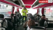 Bitlis'te trafik polisleri yolcu otobüslerinde uygulama yaptı
