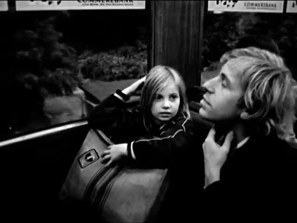 Alice In The Cities | Trailer 1