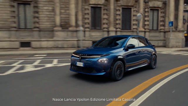 NUOVA LANCIA YPSILON EDIZIONE LIMITATA CASSINA. DIVENTA 1 DI 1906!