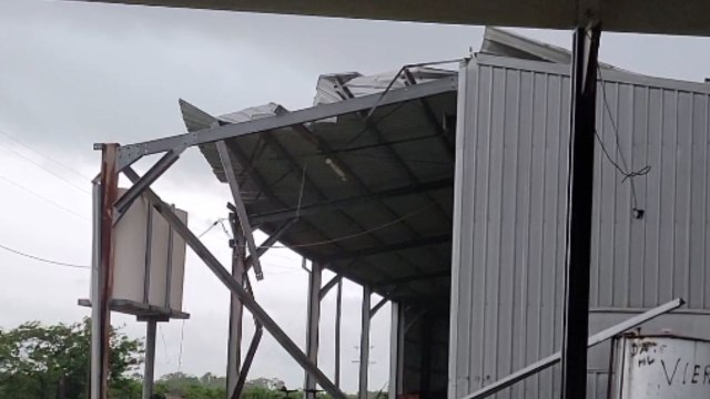Brandon, Australia: Cyclone Kirrily effortlessly blows roof off a shed