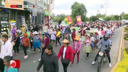 Descargar video: Avicultores y Porcinocultores de Cochabamba advierten con instalar un paro de 48 horas sino se levantan los bloqueos