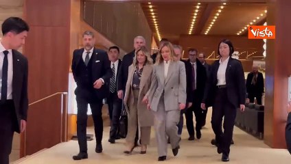 Forte nevicata a Tokyo, Meloni: "Al tempio atmosfera molto suggestiva"