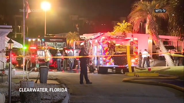 Several dead as small plane crashes and burns in Florida mobile home park