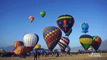 Cile, la magia delle mongolfiere nel cielo di Santiago