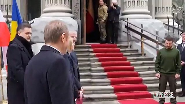Ucraina, Zelensky accoglie Tusk a Kiev