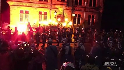 Scozia, sulle Shetland il festival dei vichinghi: migliaia di torce illuminano la notte