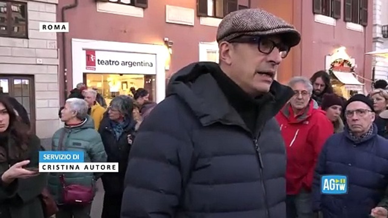 Roma, presidio al Teatro Argentina: «Sdegno per la nomina del nuovo direttore, atto fascista e squadrista»