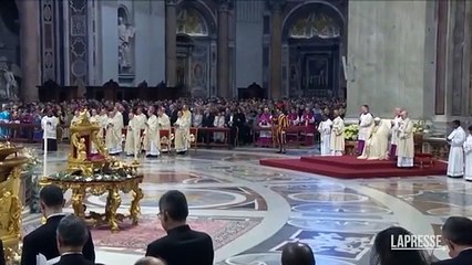 Papa Francesco: «Il mondo guardi a donne e a madri per trovare la pace»