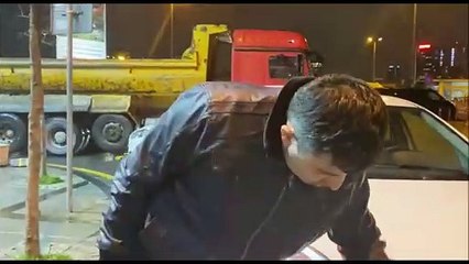 Kağıthane'de “trafiğe kapalı yol” kargaşası! Araçlar sürekli kaza yapıyor!