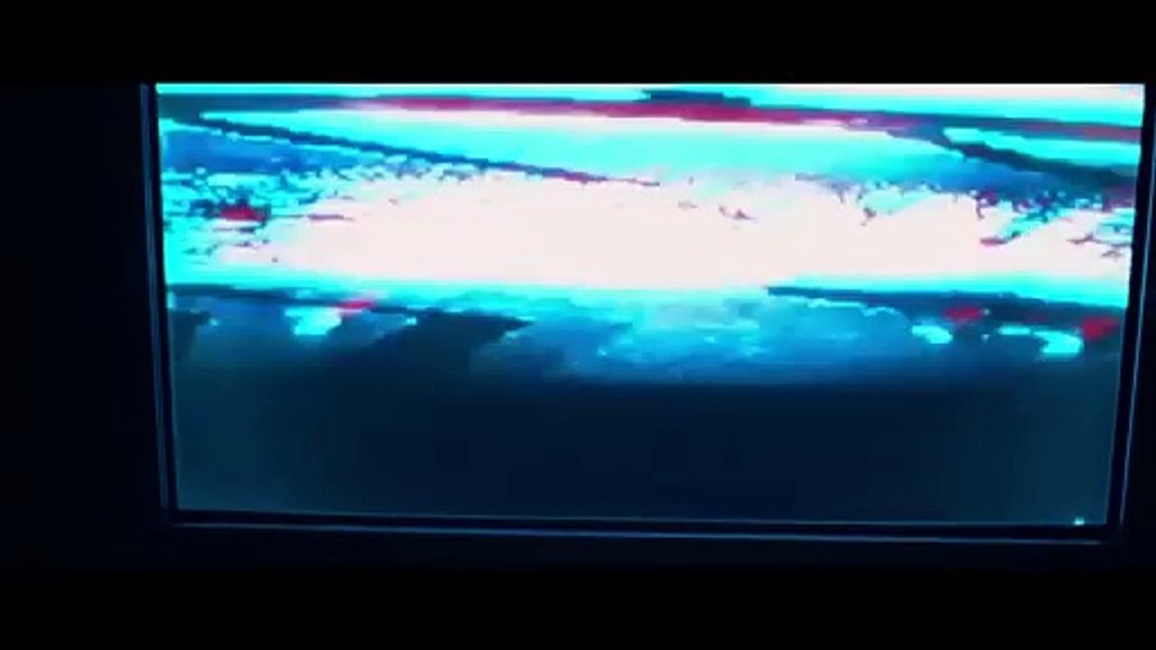 Await further instructions Bande-annonce (DE)