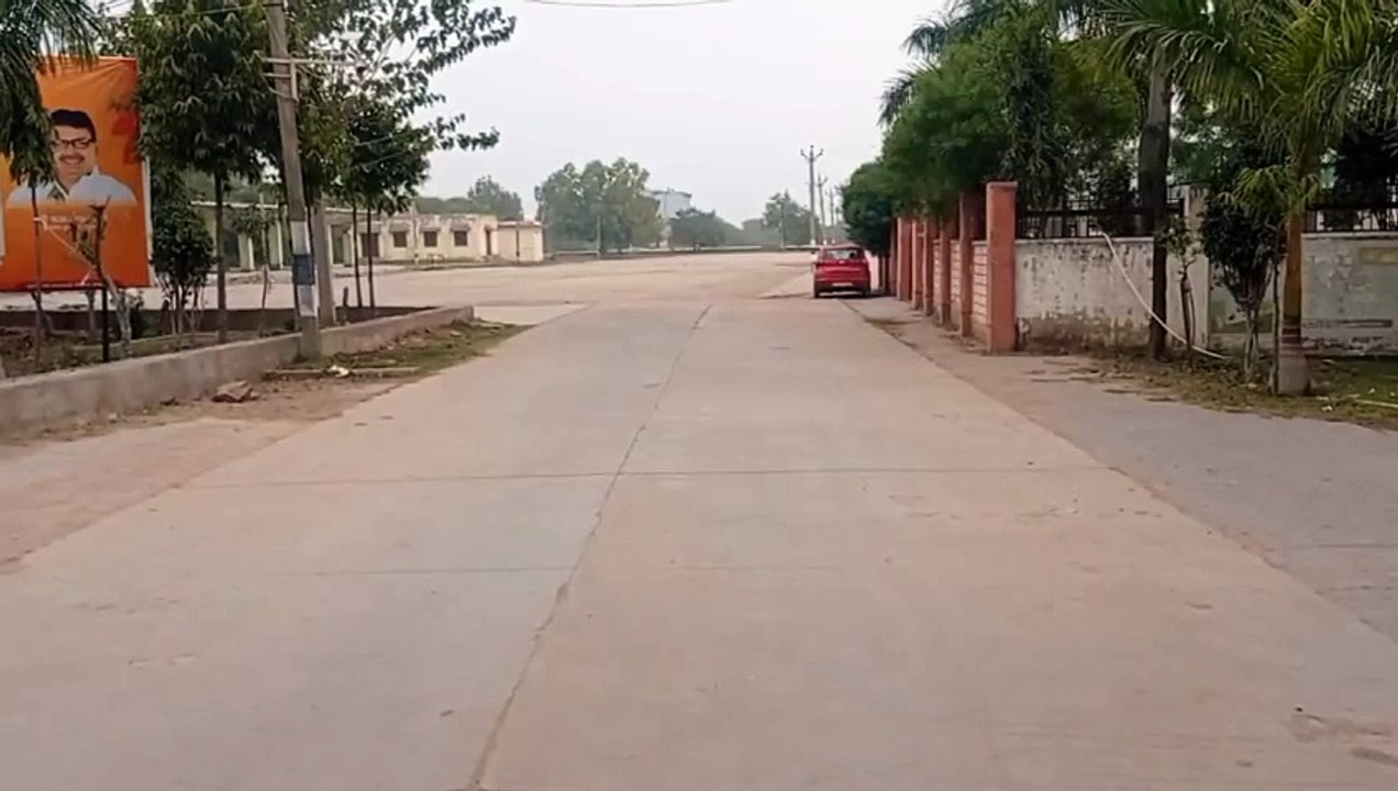 Video : कृषि मंडी में पसरा सन्नाटा, दुकानों पर हो रही खरीद