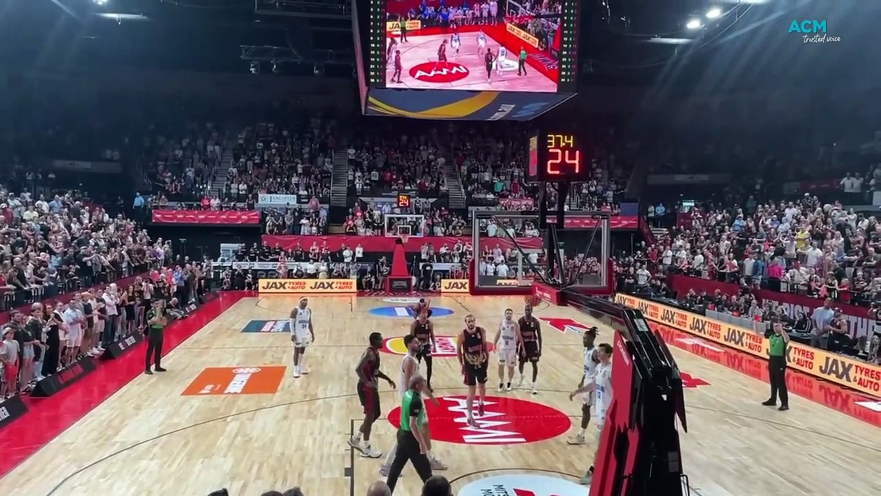 Hawks v Bullets - the last moments | February 3, 2024 | Illawarra Mercury