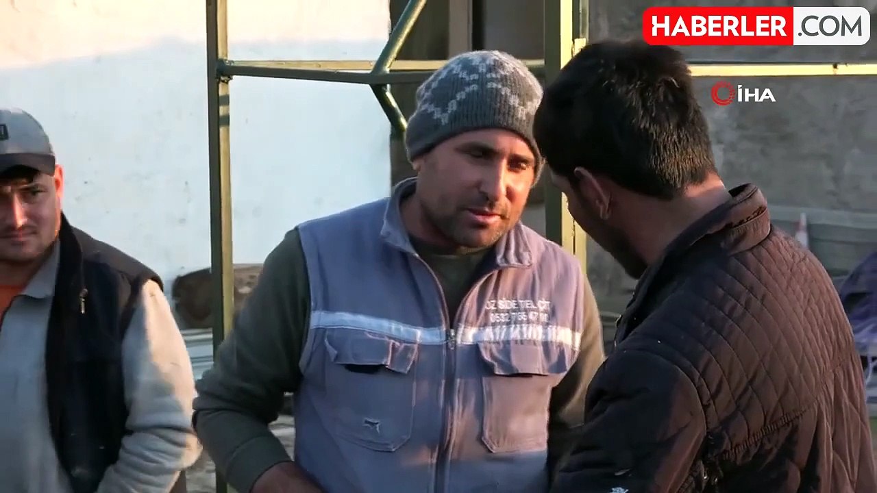 Cep telefonunu almak için içeri girdi, tiner kutusu patlayınca kendini dışarı attı