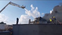 حريق مستوع بلاستيك داخل المدينة الصناعية في سحاب
