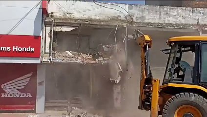 दूसरे दिन भी हटाया गया अतिक्रमण