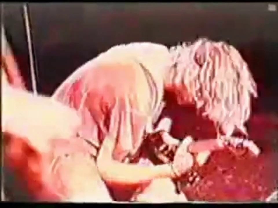 Kurt Cobain / Nirvana tribute video (the best)