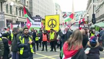 Palestina, centinaia di manifestanti in marcia a Londra