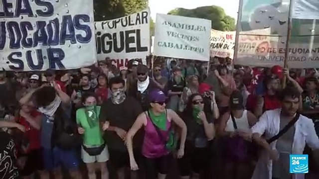 Argentina: Cámara Baja aprobó en general 'Ley Ómnibus'; opositores protestaron frente al Congreso