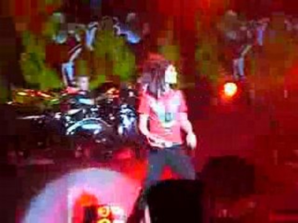 Love is dead Forest National 3 mars