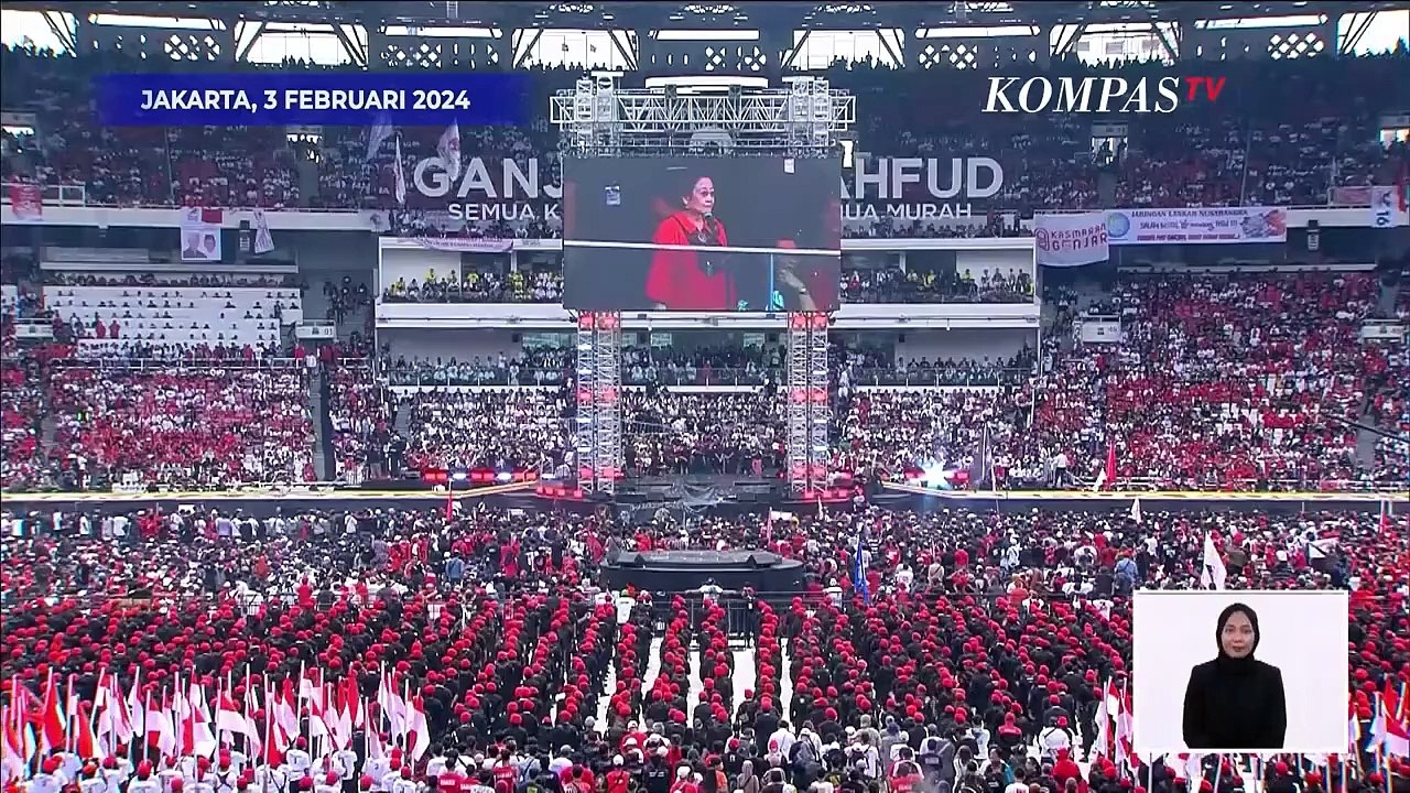 Kala Megawati Pimpin Pemukulan Kentungan saat Kampanye Akbar Ganjar-Mahfud di GBK