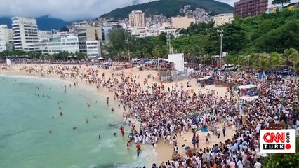 Brezilya Sahillerinde Lemanja Anma Töreni Kalabalığı 🌊