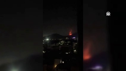 ABD ve İngiltere Yemen’de 13 bölgeyi vurdu!