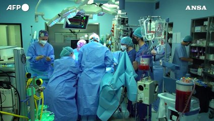 I medici italiani i piu' anziani d'Europa, fuga dal pubblico