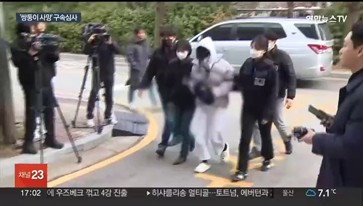 '생후 49일' 쌍둥이 사망 엄마 구속심사…묵묵부답