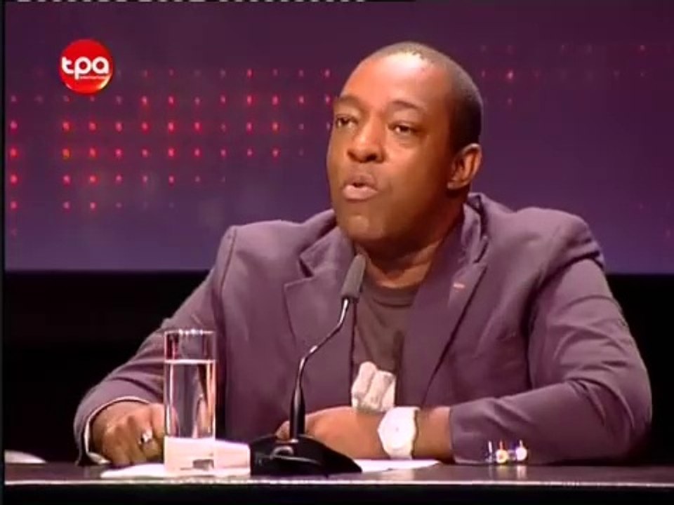 Angola Encanta 2012 2ªGala - Julieta Ambriz