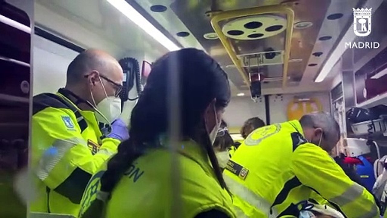 Nace una niña en la estación de Chamartín antes de que su madre cogiera un tren 