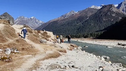 Yumthang Valley-A famous tourist place of Eastern India
