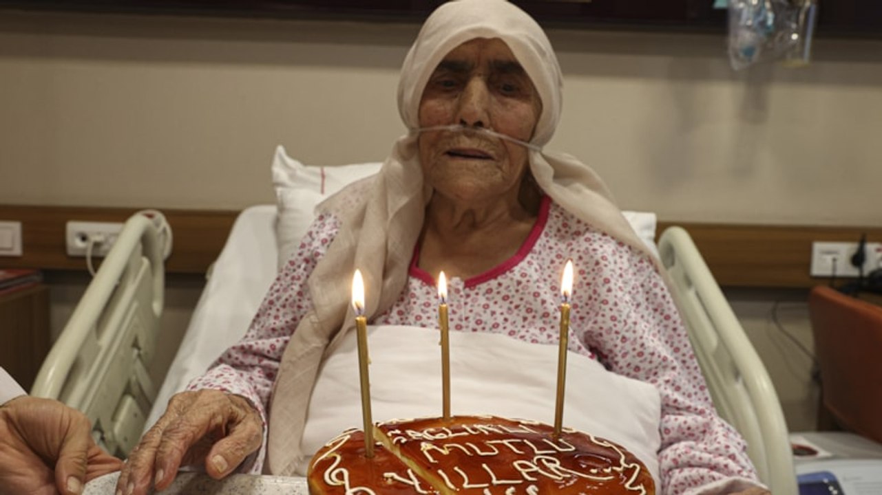 111 yaşındaki Hatice nine hayata beşinci kez 'Merhaba' dedi