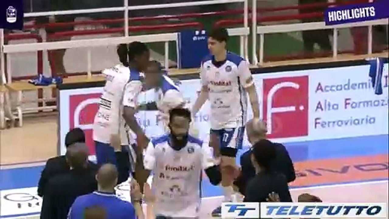 Video News - Germani, successo anche a Napoli