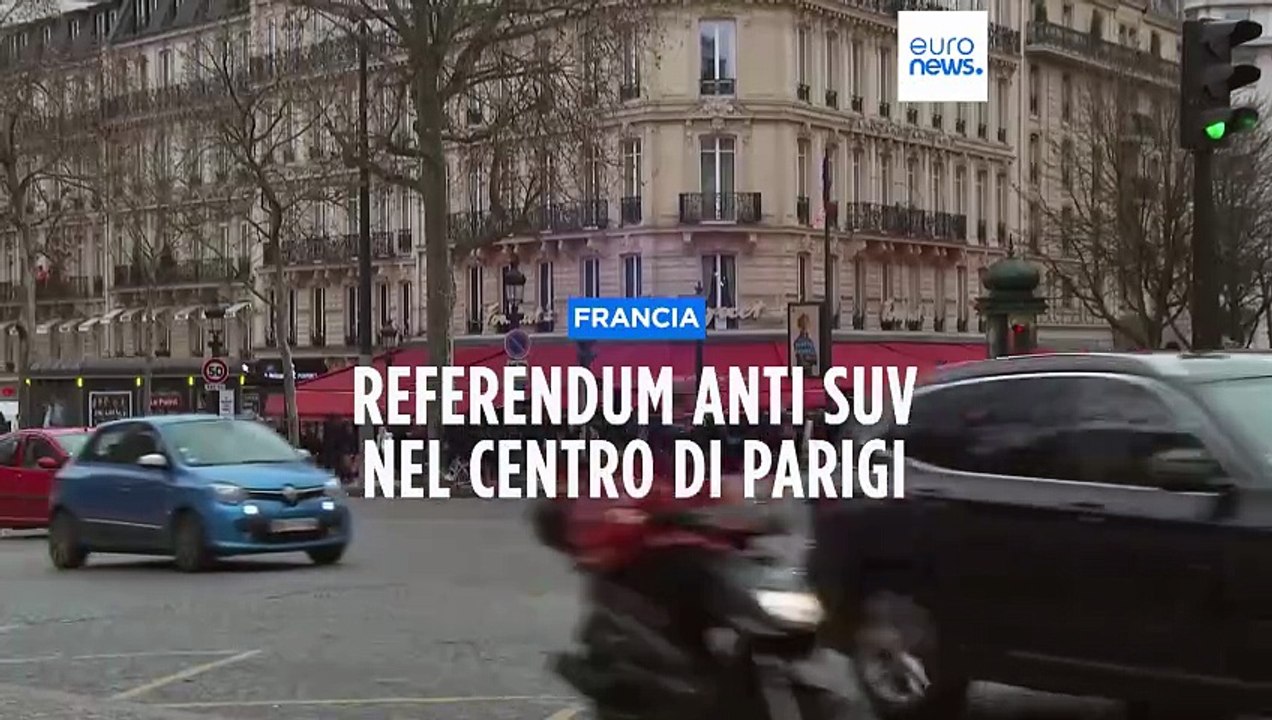 Francia: Parigi dice sì all'aumento delle tariffe per i parcheggi dei Suv