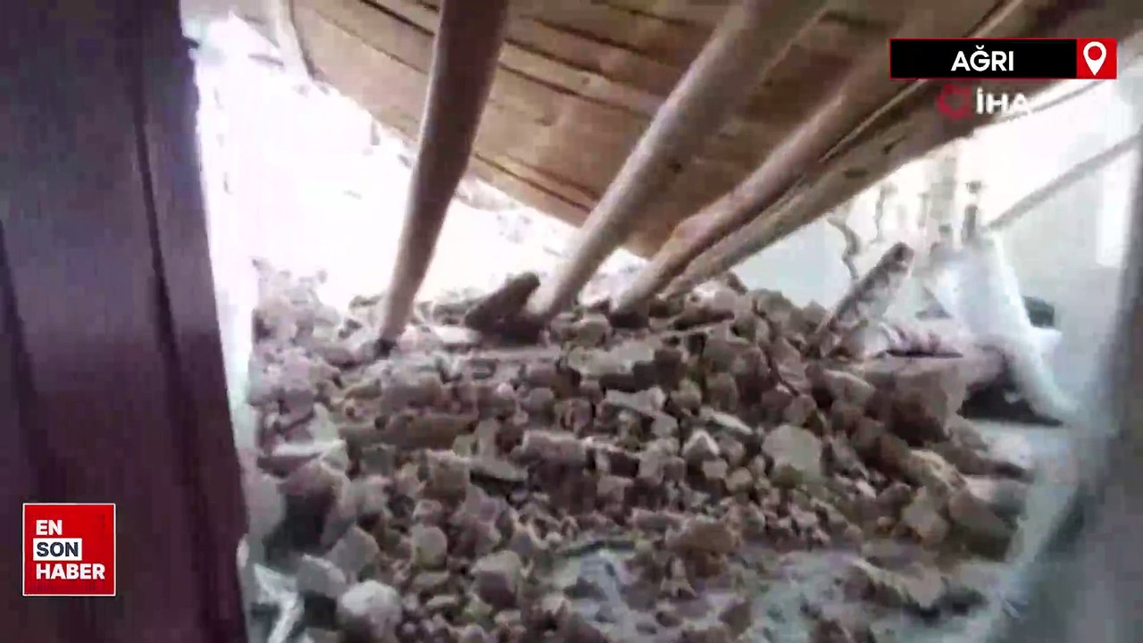 Ağrı’da bir evin damı çöktü
