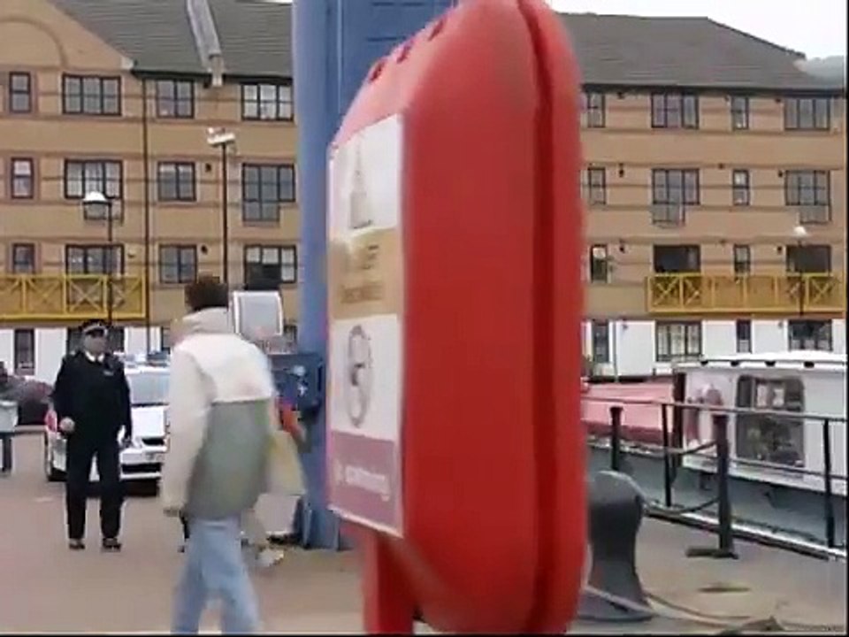 The Bill S18E82 Falling