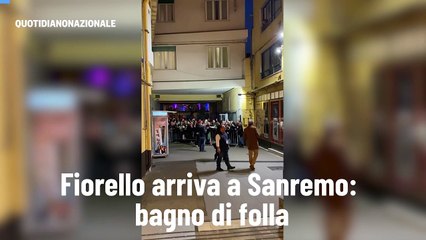 Fiorello arriva a Sanremo: bagno di folla