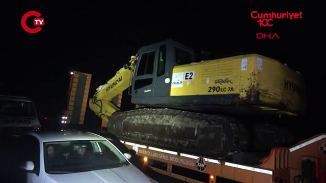 Heyelan nedeniyle kapanan Bitlis-Baykan kara yolu 8 saat sonra açıldı