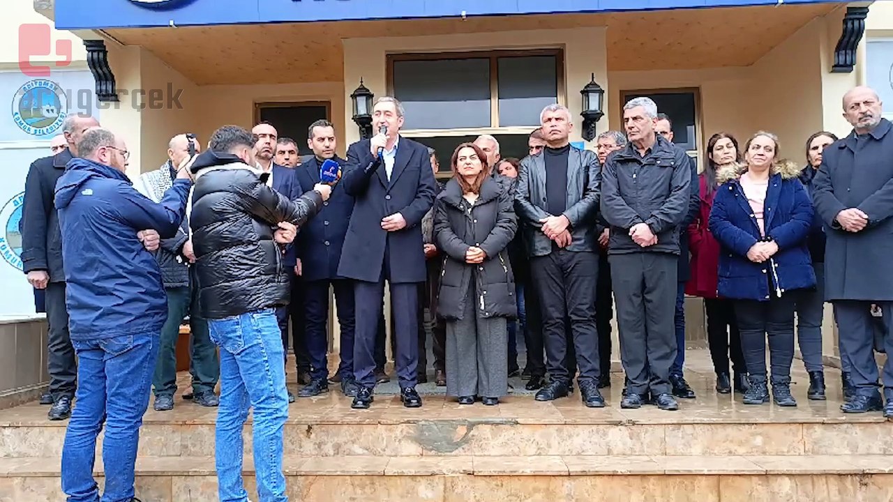 Tuncer Bakırhan, depremin birinci yılında Adıyaman'da: Erdoğan'ın Hatay'a ilişkin sözlerini kınıyoruz, halklarımızın yanındayız