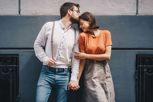 Célibataires, voici les rues où vous avez le plus de chance de faire des rencontres à Paris, Lille et Lyon