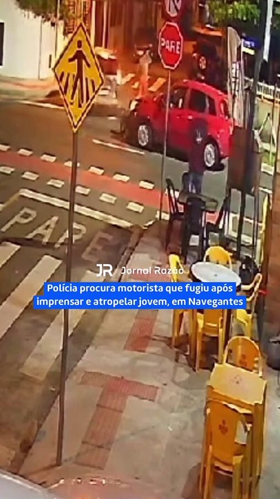 VÍDEO: Motorista foge após atropelar e passar por cima de jovem, em Navegantes